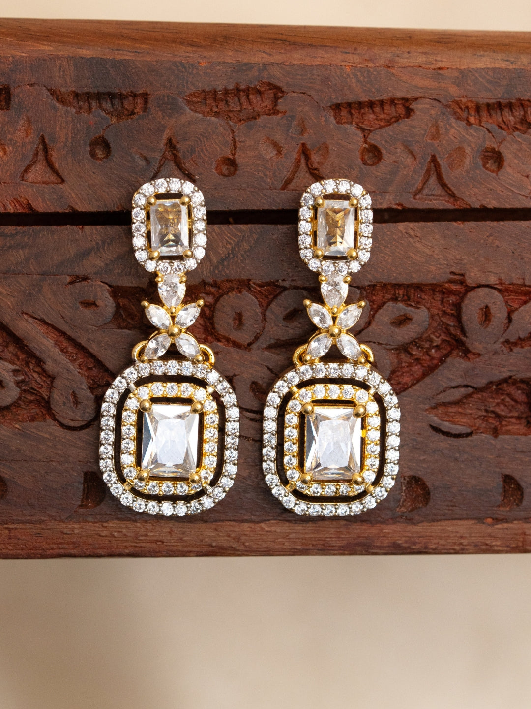 Emerald Royal Earrings