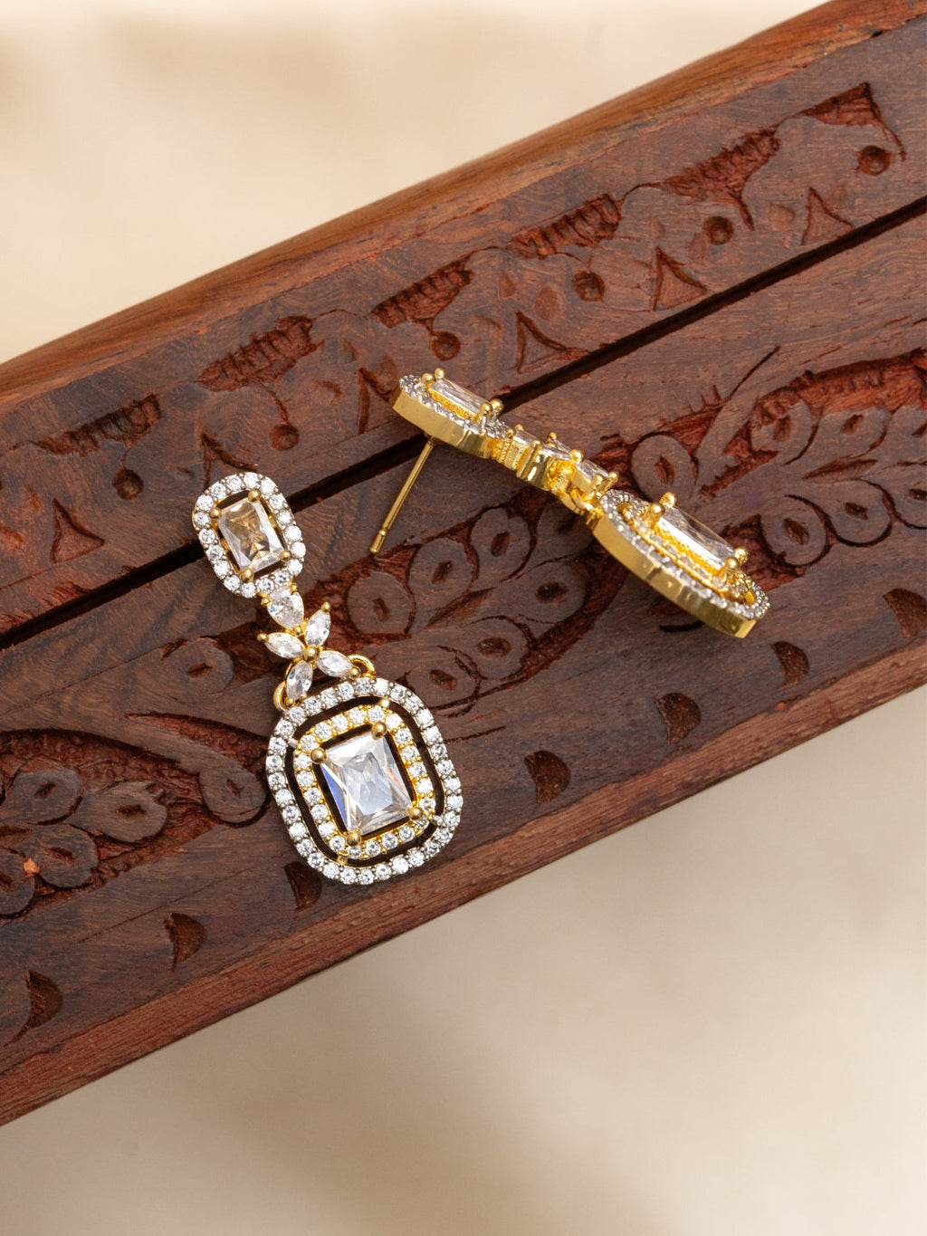 Emerald Royal Earrings