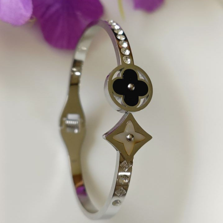 Stainless Steel Silver Plated Black &amp; White Shell Multi Clover Kada